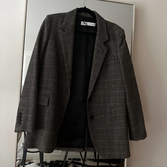 Zara Blazer - Picture 2 of 3